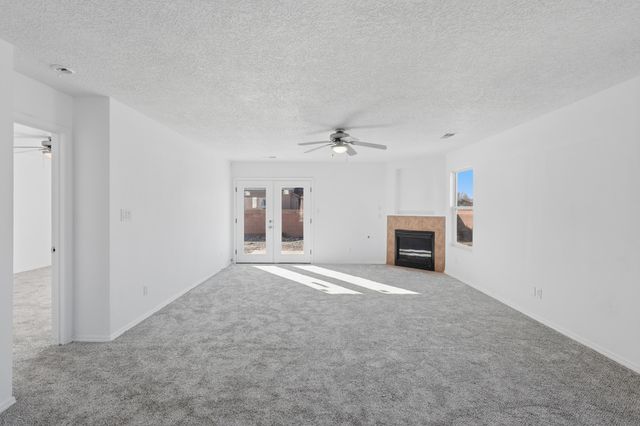 8412 Zydecko Avenue SW, Albuquerque, NM 87121