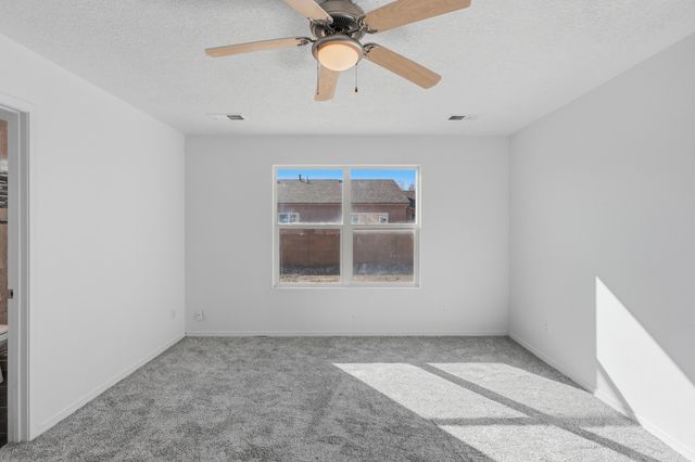 8412 Zydecko Avenue SW, Albuquerque, NM 87121