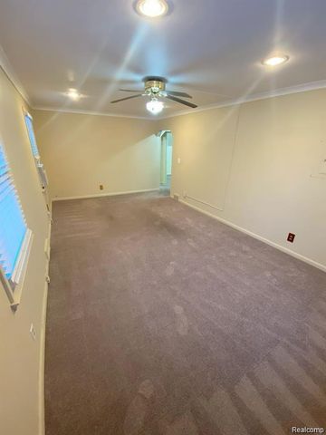 145 E Maplehurst Street, Ferndale, MI 48220