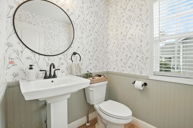 688 Village Pkwy, Lowell, IN 46356