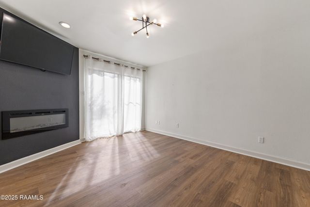 1400 E Bayou Parkway 3c, Lafayette, LA 70508