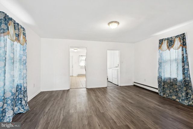 178 E CHARLESTON AVE, Lawnside, NJ 08045