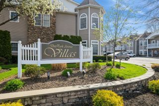 22 Jacqueline Way, North Babylon, NY 11703