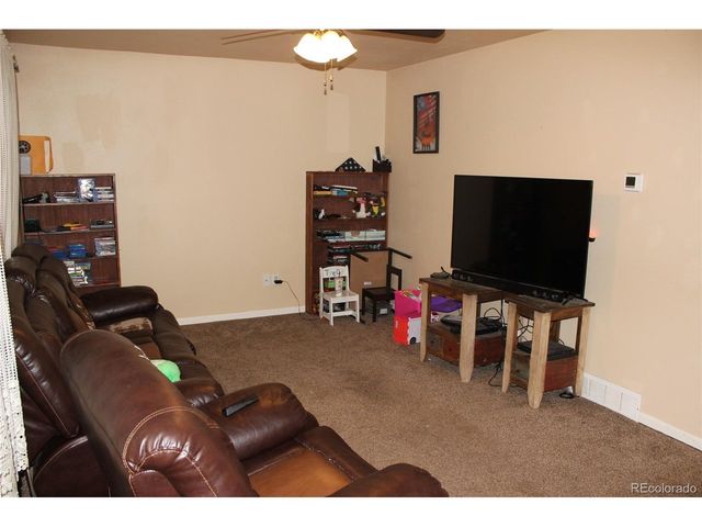 7365 Sullivan Cir, Colorado Springs, CO 80911