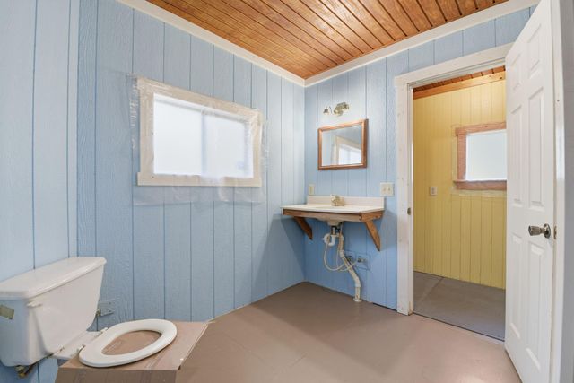 55 Dipping Vat Road, New Waverly, TX 77358