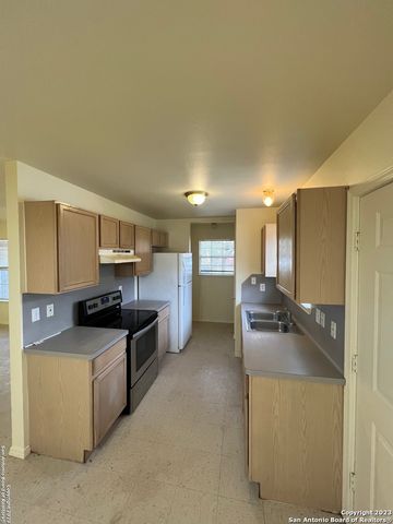 934 ARBOR PL, San Antonio, TX 78207