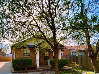 934 ARBOR PL, San Antonio, TX 78207