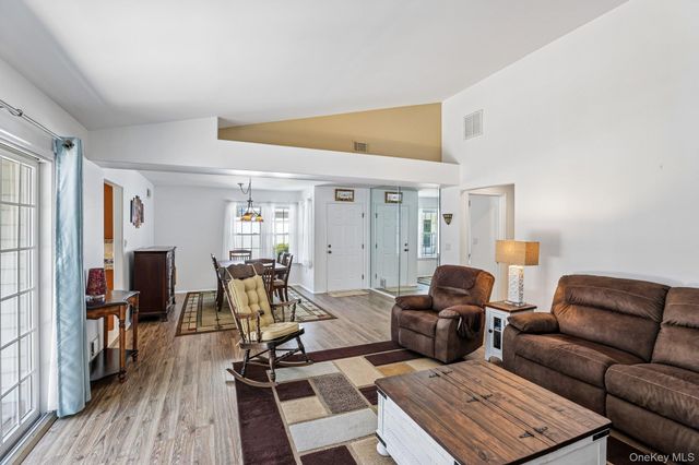 187 Glen Drive, Ridge, NY 11961