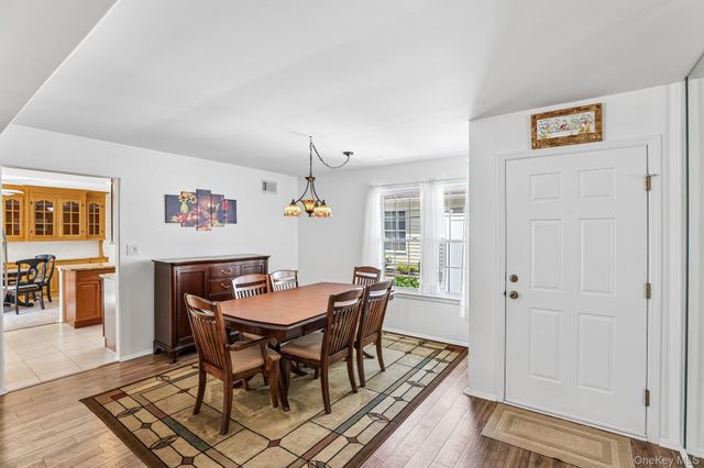 187 Glen Drive, Ridge, NY 11961