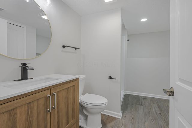 4161 Casa Boulevard, Grove City, OH 43123