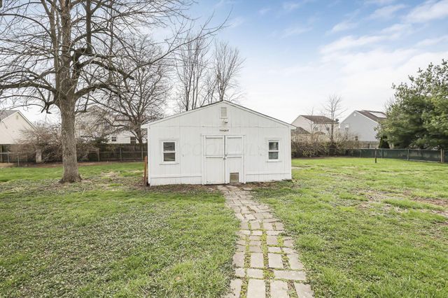 4161 Casa Boulevard, Grove City, OH 43123