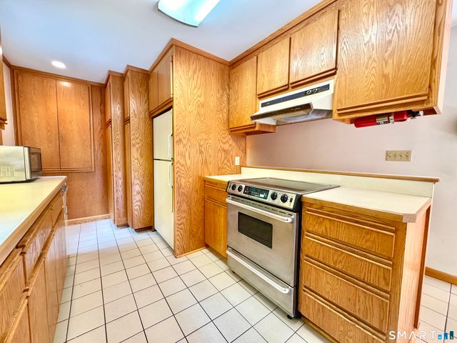 18 Wilson Road, Litchfield, CT 06759