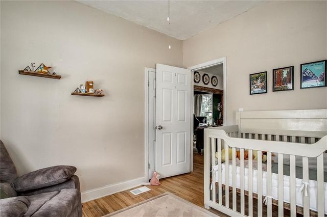 1833 S Hedges Avenue, Independence, MO 64052