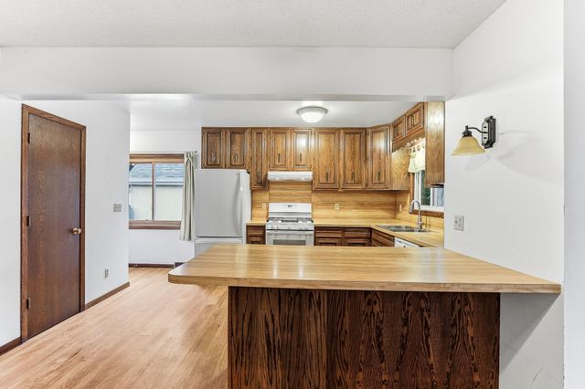 2291 Rockwood Avenue, Saint Paul, MN 55116
