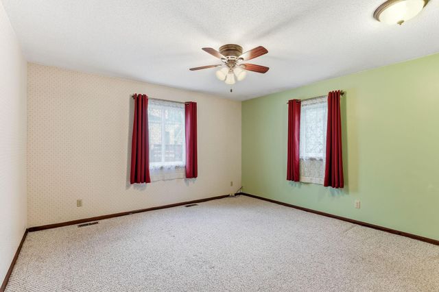 2291 Rockwood Avenue, Saint Paul, MN 55116