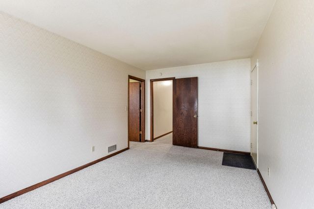 2291 Rockwood Avenue, Saint Paul, MN 55116