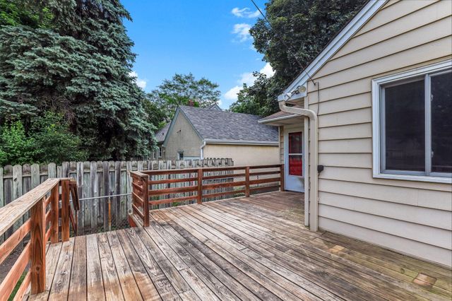 2291 Rockwood Avenue, Saint Paul, MN 55116