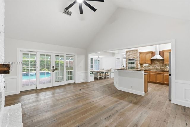 12921 N 76th Road N, West Palm Beach, FL 33412