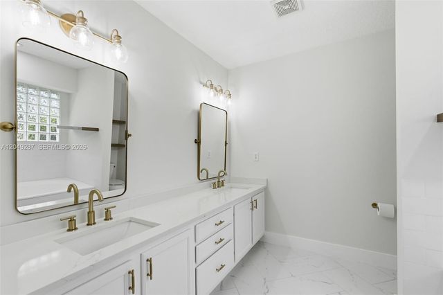 12921 N 76th Road N, West Palm Beach, FL 33412