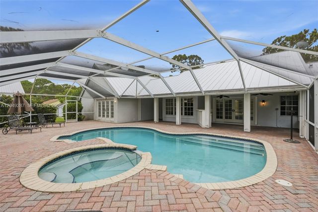12921 N 76th Road N, West Palm Beach, FL 33412