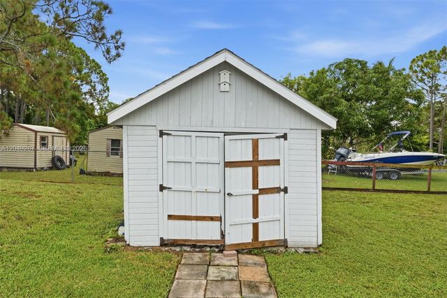 12921 N 76th Road N, West Palm Beach, FL 33412