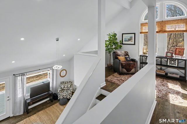 370 Amity Road, Bethany, CT 06524