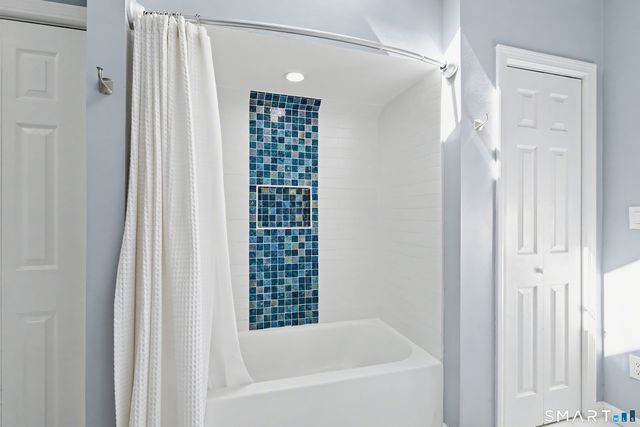 370 Amity Road, Bethany, CT 06524