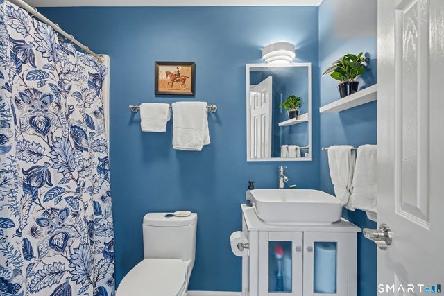 370 Amity Road, Bethany, CT 06524