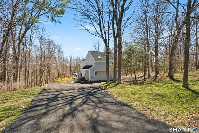 370 Amity Road, Bethany, CT 06524