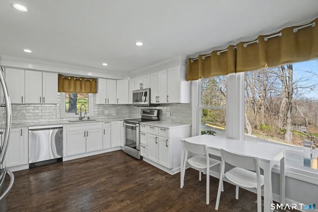 370 Amity Road, Bethany, CT 06524