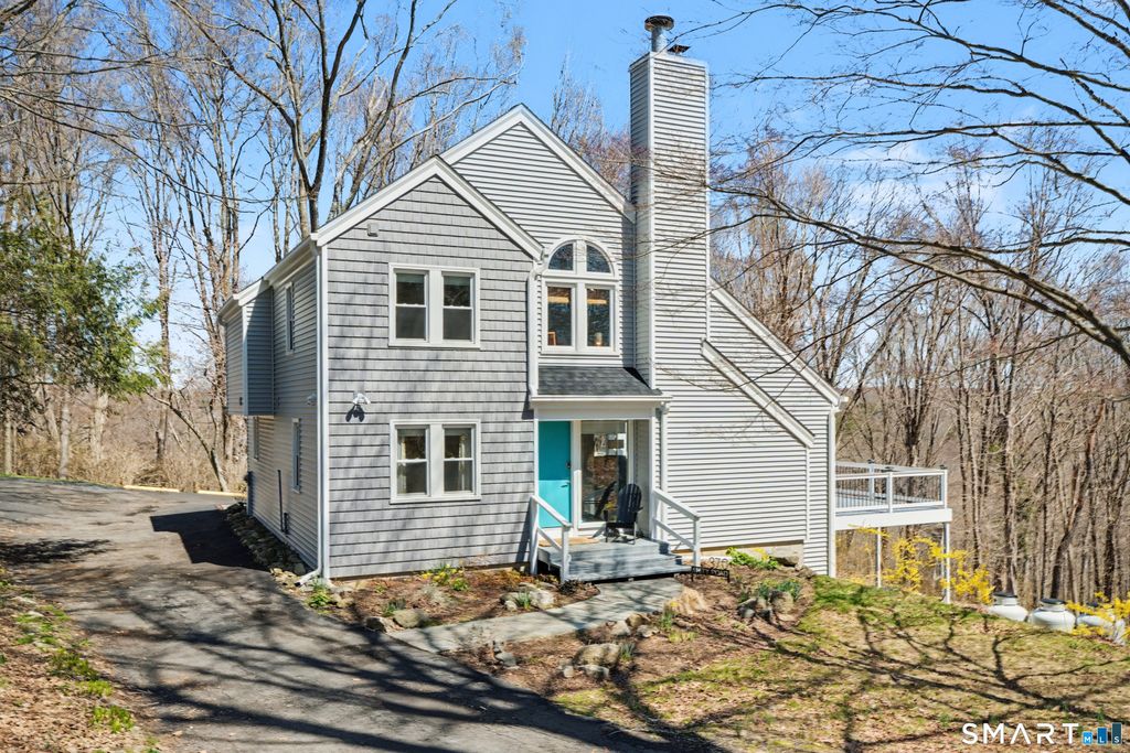 370 Amity Road, Bethany, CT 06524