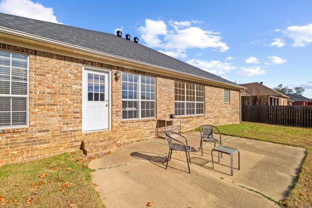 11 Willow Cove, Cabot, AR 72023
