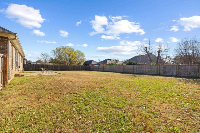 11 Willow Cove, Cabot, AR 72023