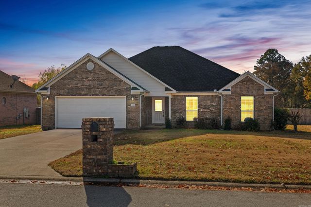 11 Willow Cove, Cabot, AR 72023
