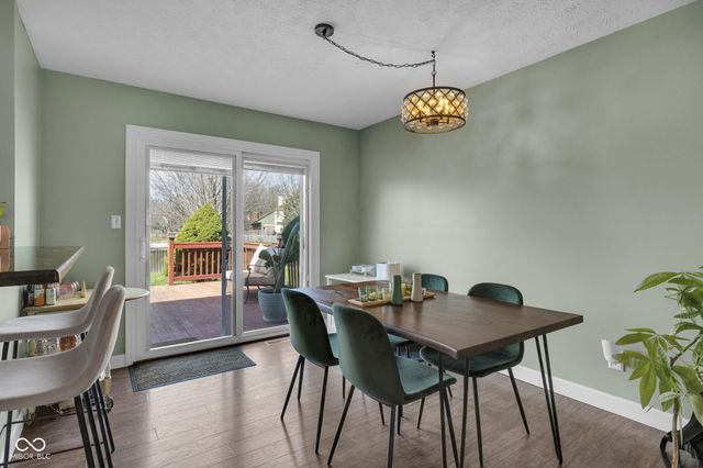 8902 Pine Tree Boulevard, Indianapolis, IN 46256