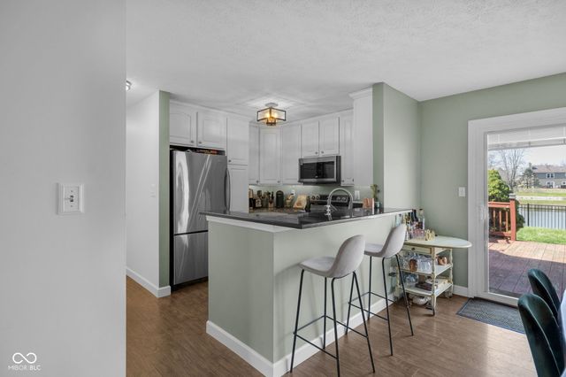 8902 Pine Tree Boulevard, Indianapolis, IN 46256