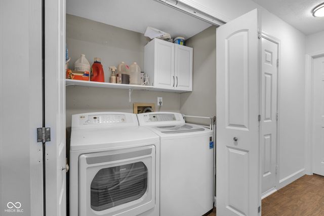 8902 Pine Tree Boulevard, Indianapolis, IN 46256