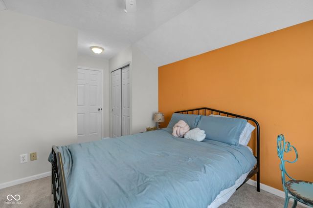 8902 Pine Tree Boulevard, Indianapolis, IN 46256