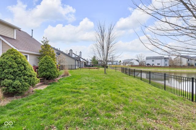 8902 Pine Tree Boulevard, Indianapolis, IN 46256