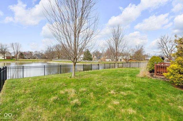 8902 Pine Tree Boulevard, Indianapolis, IN 46256