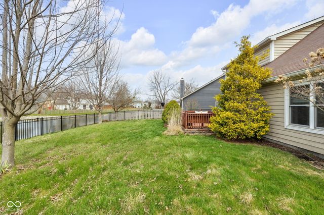 8902 Pine Tree Boulevard, Indianapolis, IN 46256