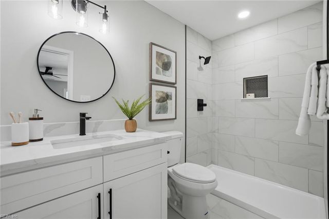 2129 Grey Fox LN, Virginia Beach, VA 23456