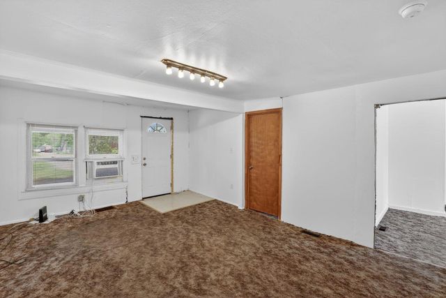 822 W Kennicott Street, Carbondale, IL 62901