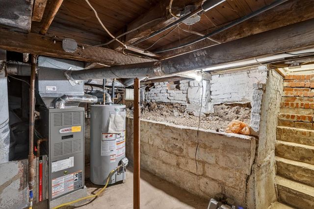 822 W Kennicott Street, Carbondale, IL 62901