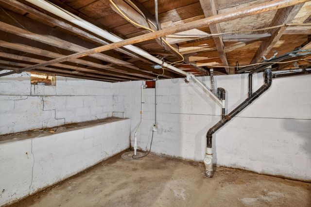 822 W Kennicott Street, Carbondale, IL 62901