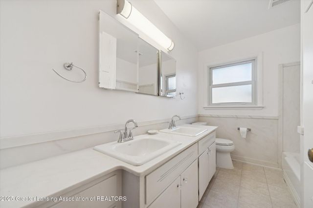 933 Bedford Road, East Lansing, MI 48823