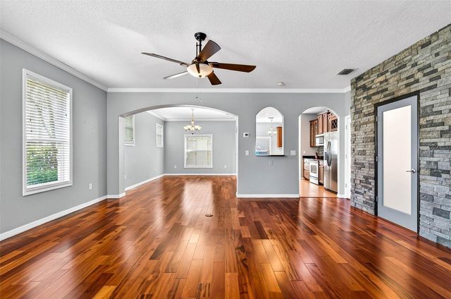 12618 WESTON DRIVE, Tampa, FL 33626