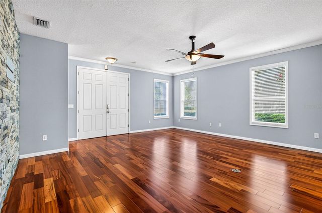 12618 WESTON DRIVE, Tampa, FL 33626