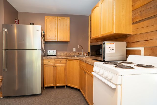 4880 Pikes Falls Road, Jamaica, VT 05343