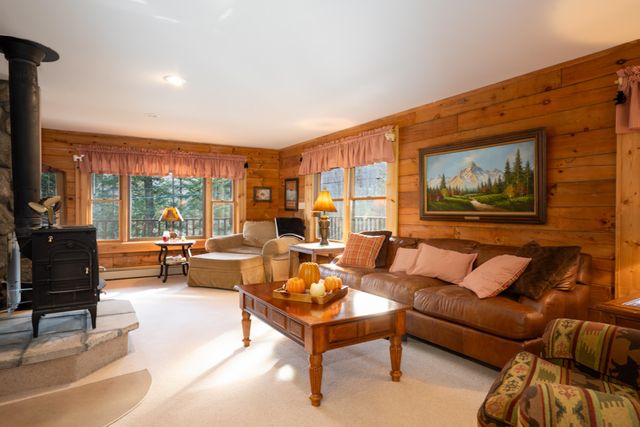 4880 Pikes Falls Road, Jamaica, VT 05343